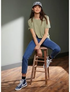 HUNIVERS Her Universe Olive Crewneck Favorite T-Shirt -Her Universe shop unnamed file 1499