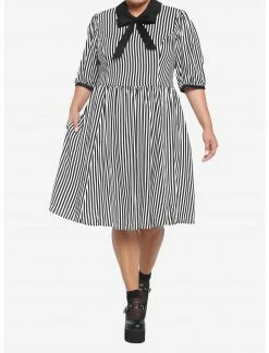 HUNIVERS Black & White Stripe Bow Retro Dress Plus Size -Her Universe shop unnamed file 1900