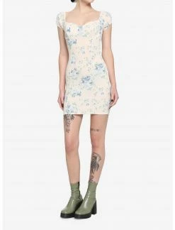 Her Universe shop -Her Universe shop unnamed file 2832