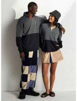 HUNIVERS Our Universe Star Wars Ahsoka Tano Black & Grey Half-Zip Sweatshirt -Her Universe shop unnamed file 813